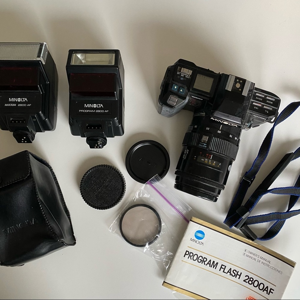 Minolta 7000 Maxxum AF with Zoom Lens